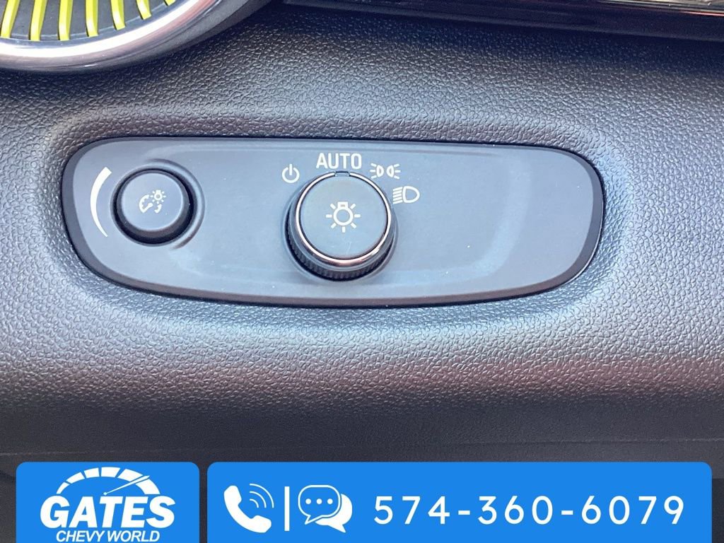 Used 2026 Chevrolet Trax ACTIV FWD image 21