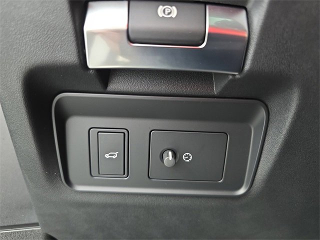 Certified 2023 Land Rover Range Rover Evoque R-Dynamic SE image 26