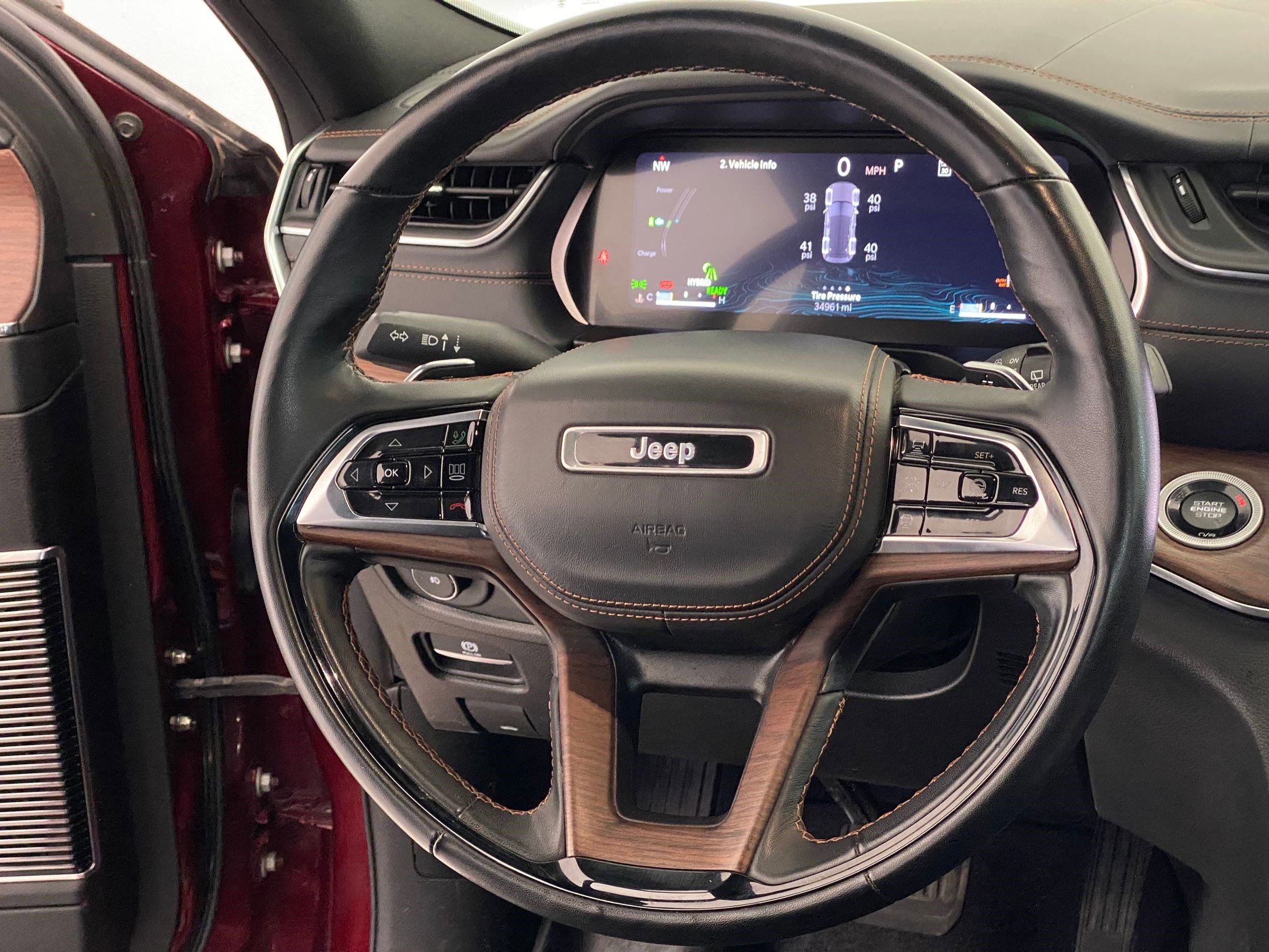 Used 2023 Jeep Grand Cherokee Summit w/ Advanced Protech Group IV image 17