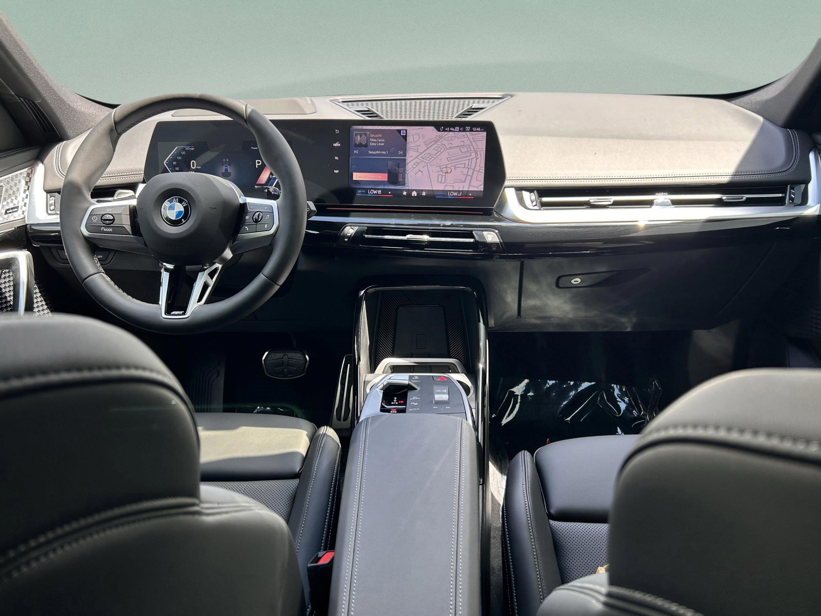 Used 2025 BMW X1 xDrive28i w/ Technology Package image 8