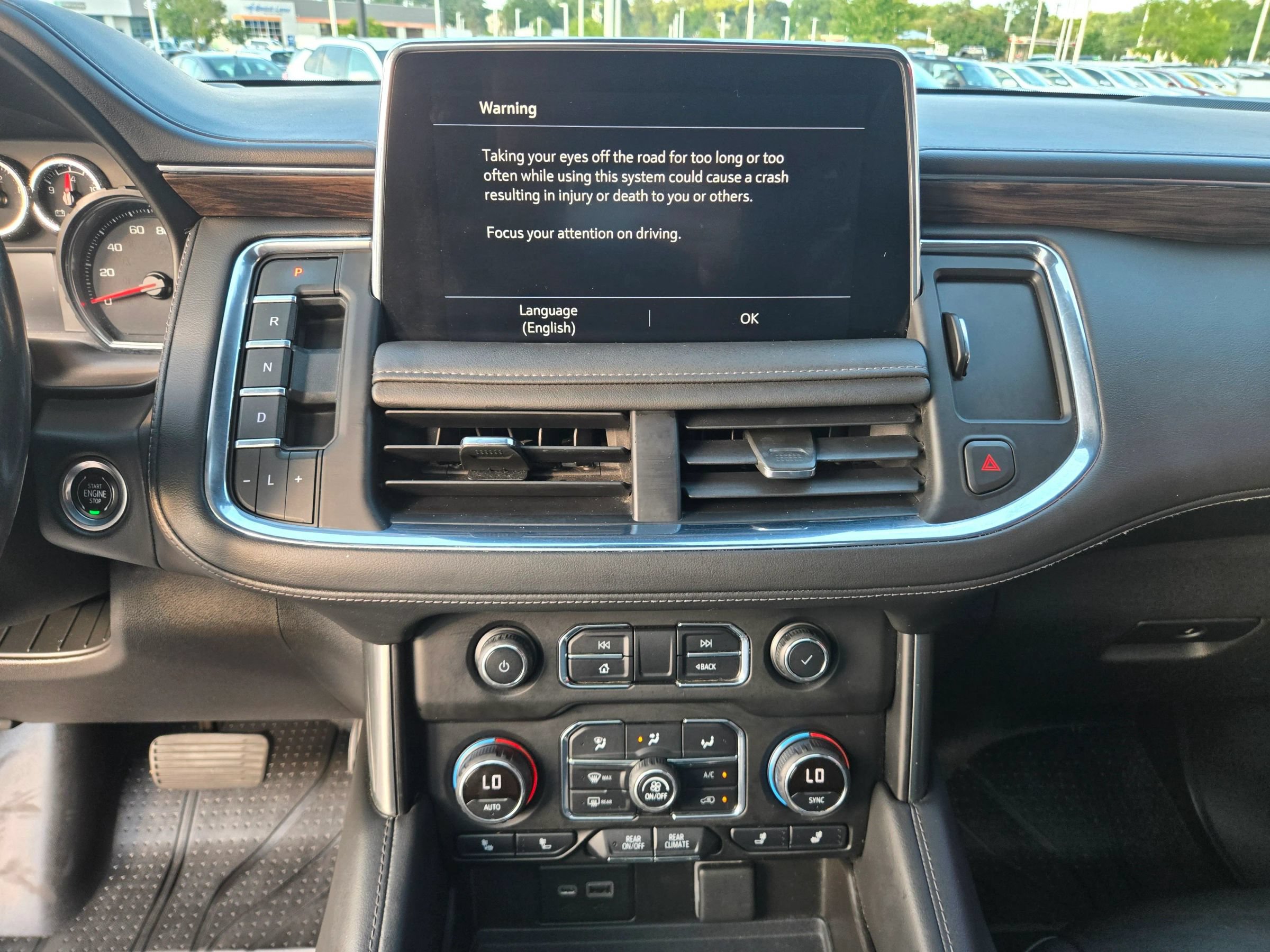 Used 2021 Chevrolet Tahoe LT w/ LT Signature Plus Package AWD/4WD image 18