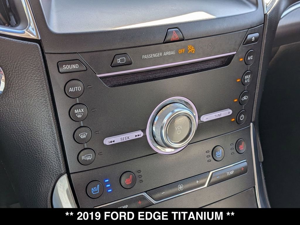 Used 2019 Ford Edge Titanium w/ Equipment Group 301A AWD/4WD image 25