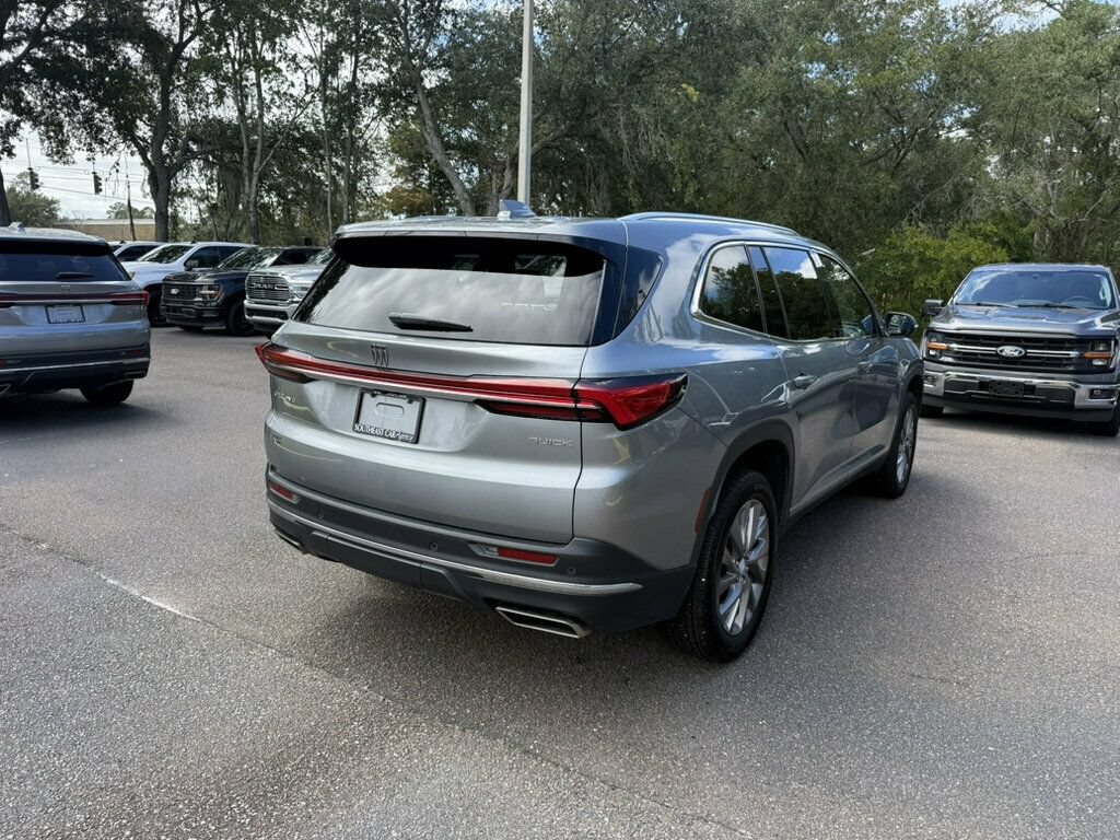 Used 2026 Buick Enclave Preferred FWD image 10