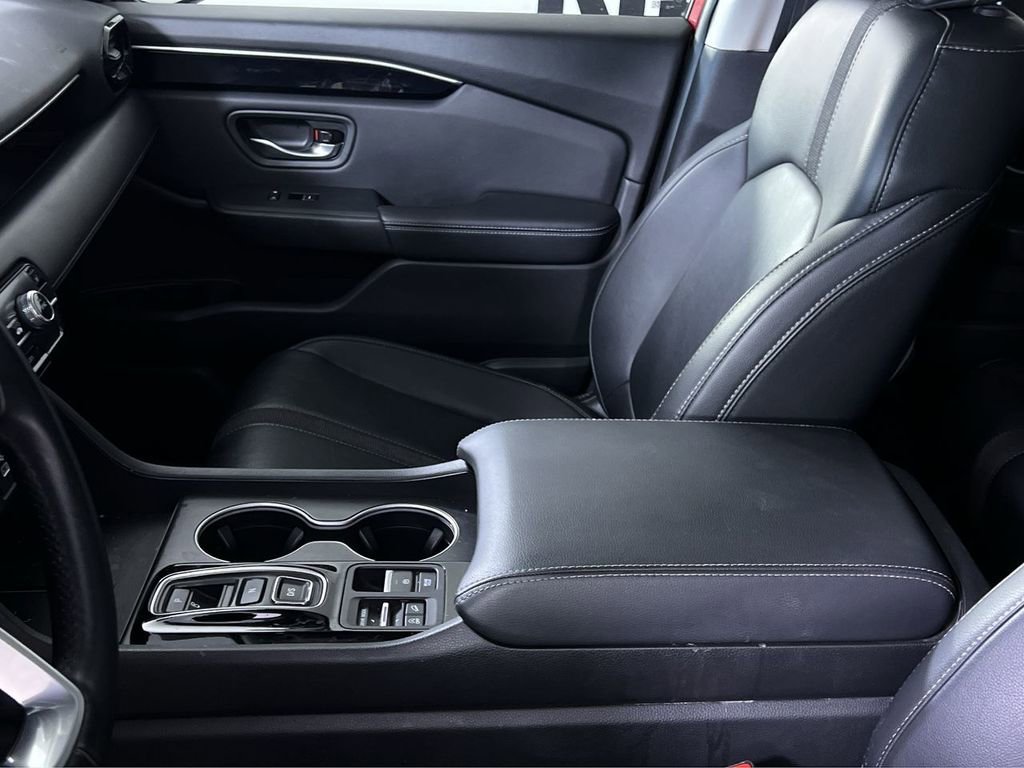Used 2024 Honda Pilot Touring image 23