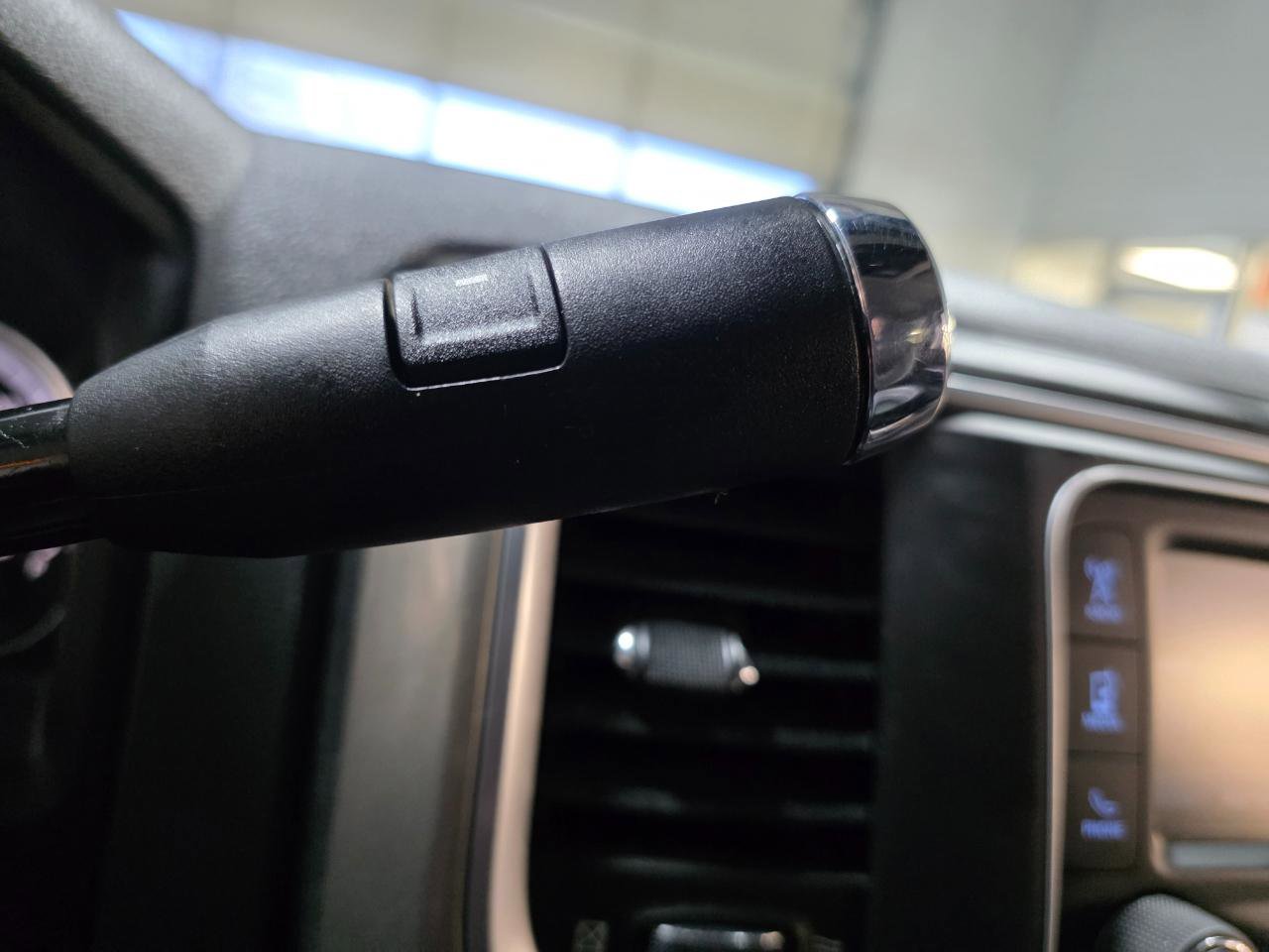 Used 2013 RAM 1500 Classic SLT w/ Premium Display Pkg image 36