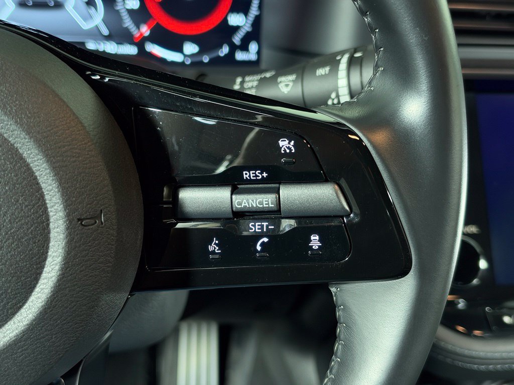 Used 2024 Nissan Z Performance w/ Floor Mat Package RWD image 15