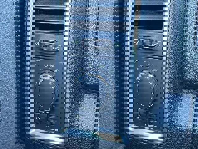 Used 2024 RAM 1500 Classic SLT image 18