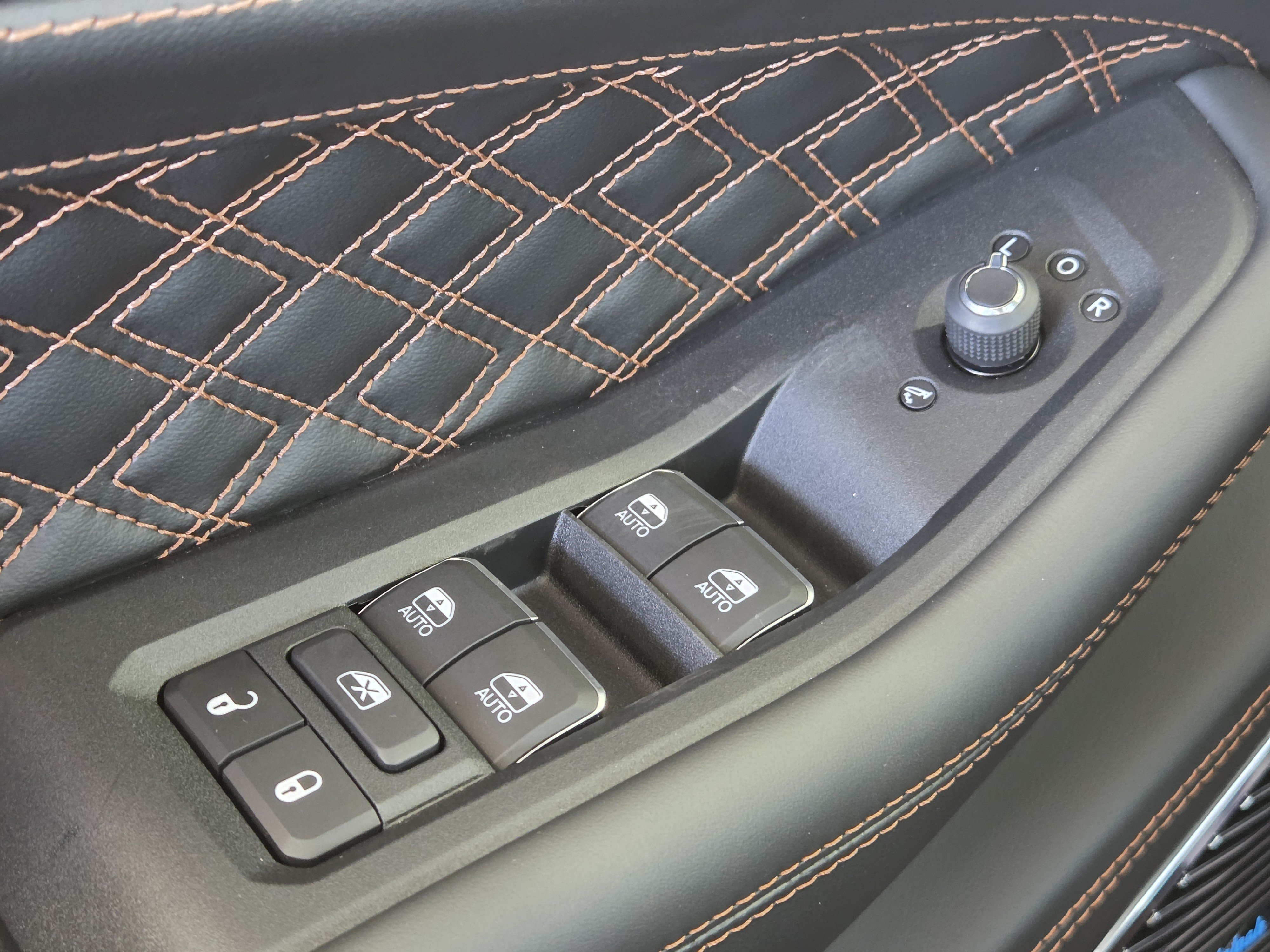 New 2025 Jeep Grand Cherokee L Summit AWD/4WD image 26