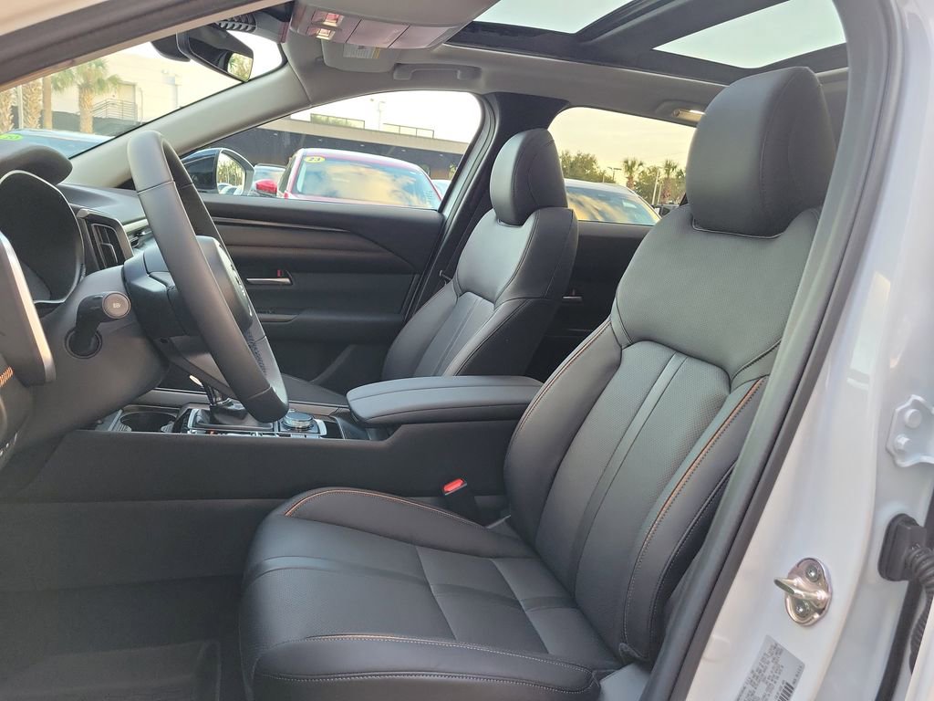 Certified 2026 MAZDA CX-50 AWD 2.5 S w/ Weather Package image 17