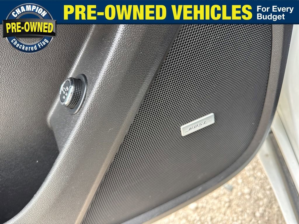 Used 2021 Chevrolet Traverse Premier w/ LPO, Cargo Package image 9