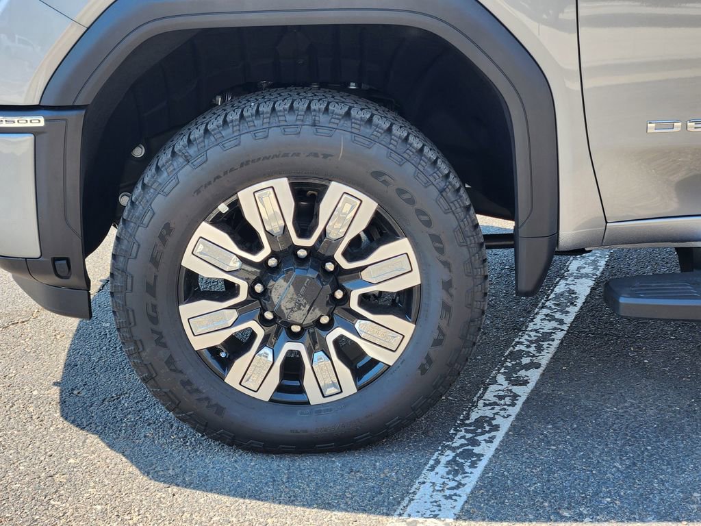 New 2025 GMC Sierra 2500 Denali image 6