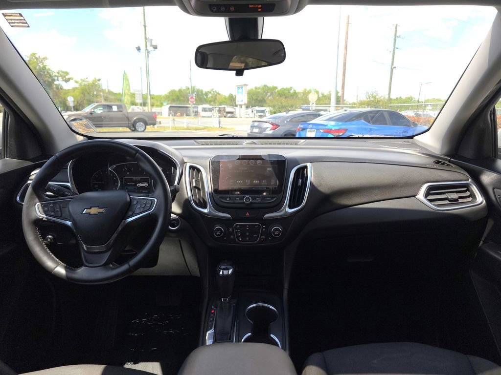 Used 2018 Chevrolet Equinox LT w/ Sun & Infotainment Package image 17