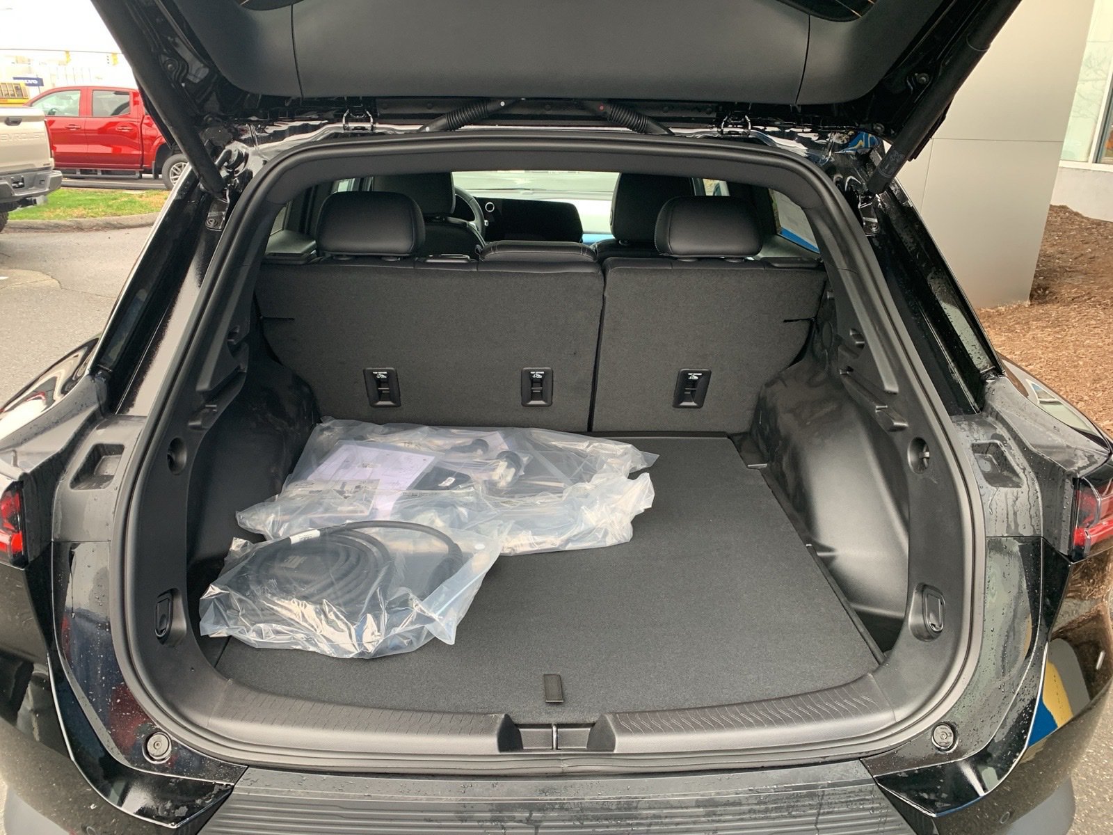 New 2026 Chevrolet Equinox EV LT FWD image 10