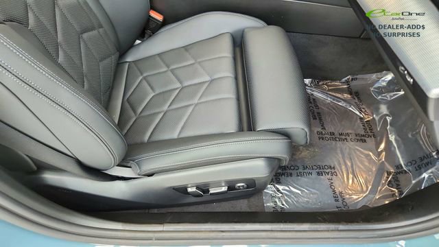 Used 2026 BMW i5 eDrive40 image 23