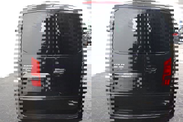 Used 2019 Mercedes-Benz Metris Passenger image 5