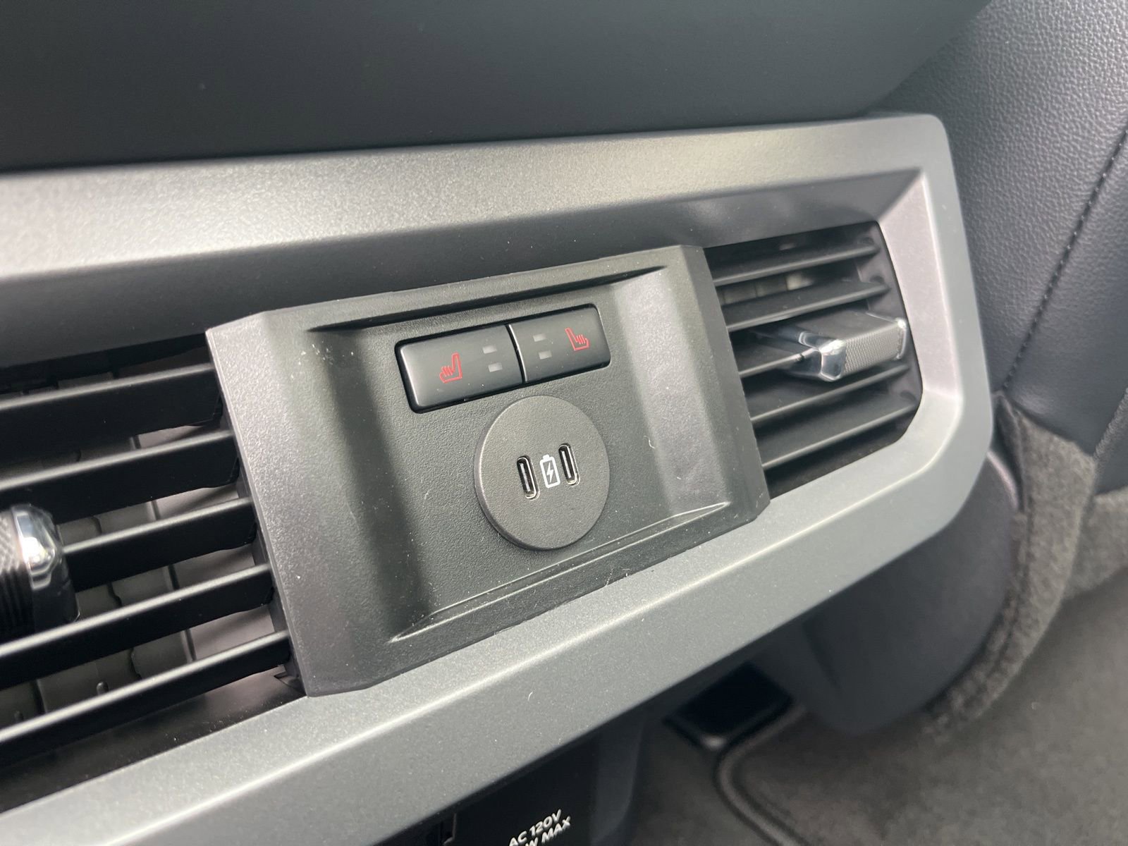 New 2026 Ford F350 Lariat w/ Black Appearance Package image 15