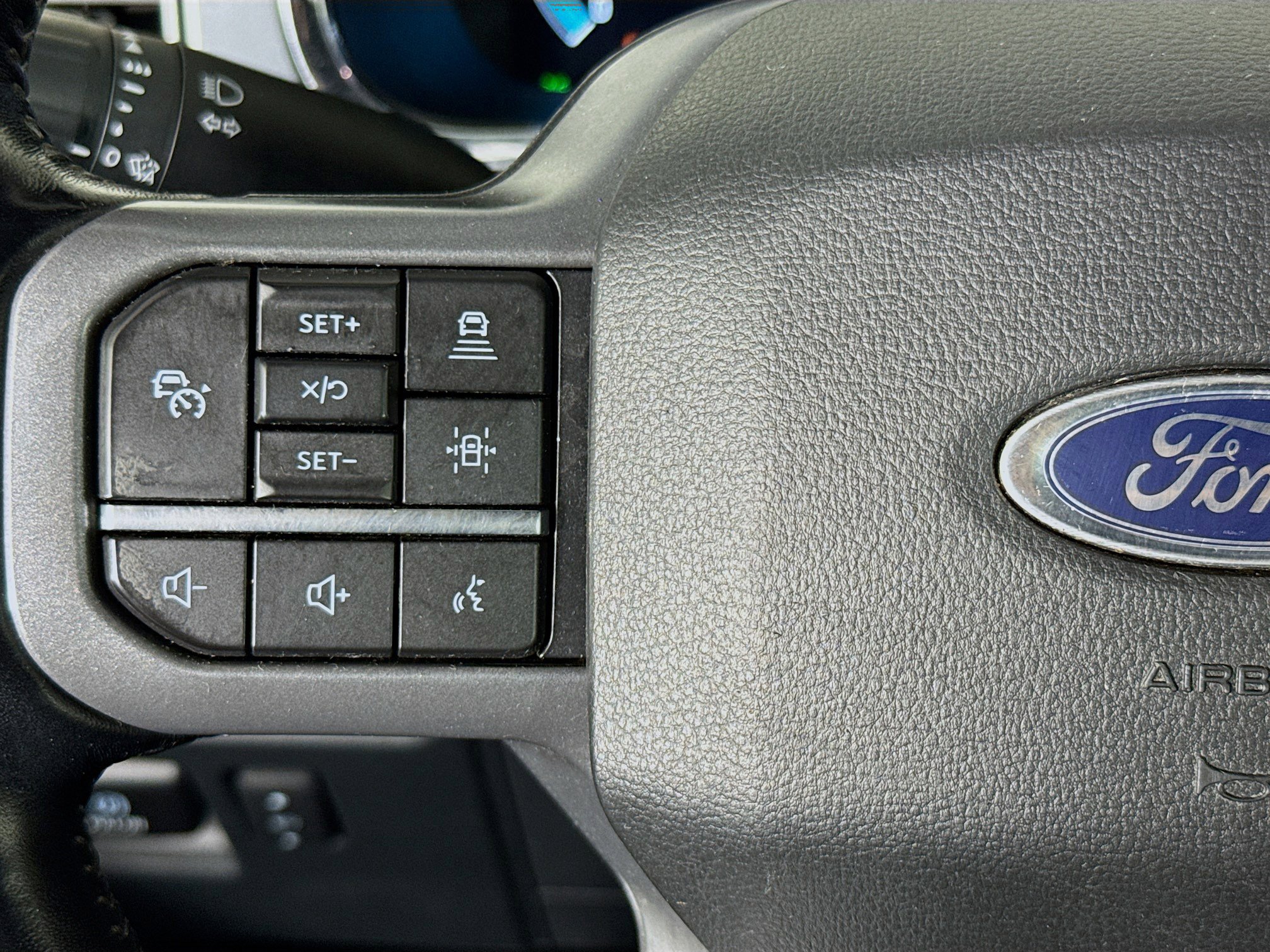 Used 2023 Ford F150 Lariat w/ Equipment Group 502A High image 13