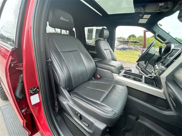 Used 2022 Ford F250 Lariat w/ Black Appearance Package image 28