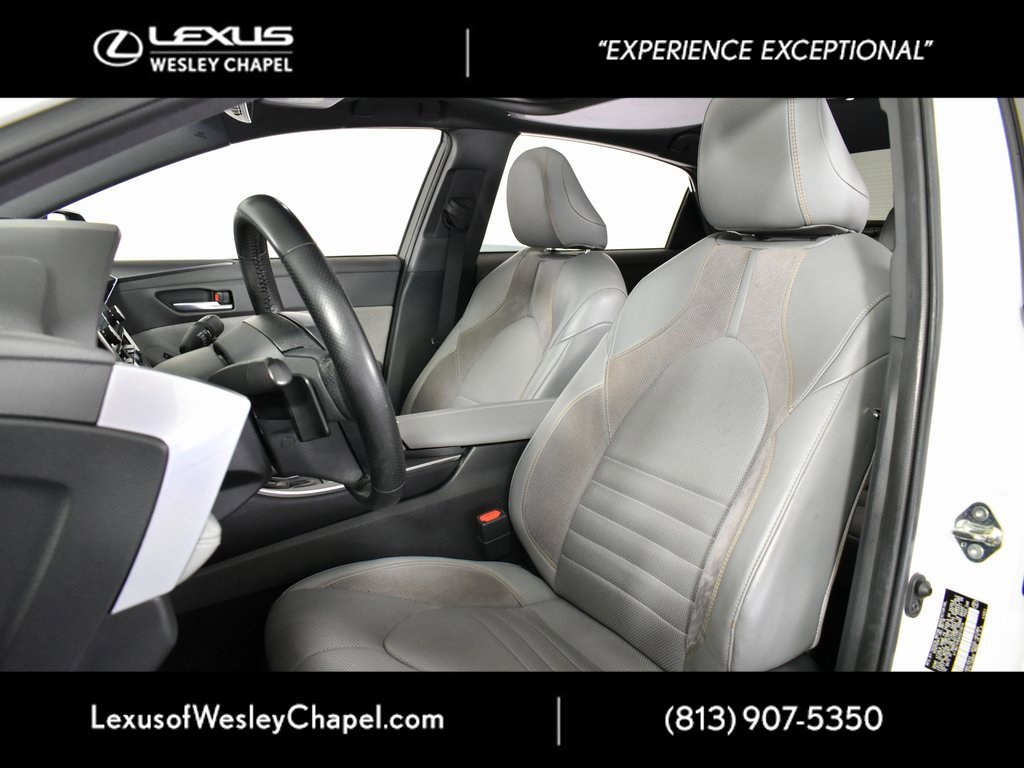 Used 2019 Toyota Avalon XSE image 18