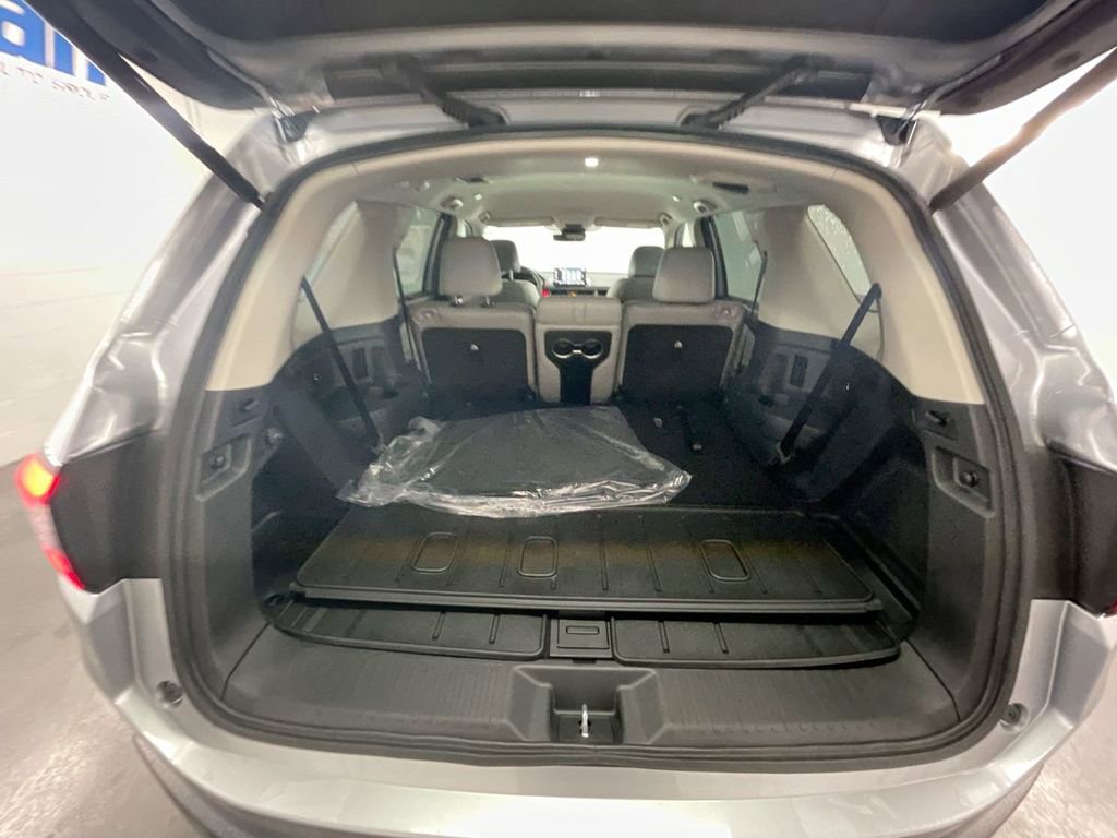 Used 2025 Honda Pilot EX-L image 14