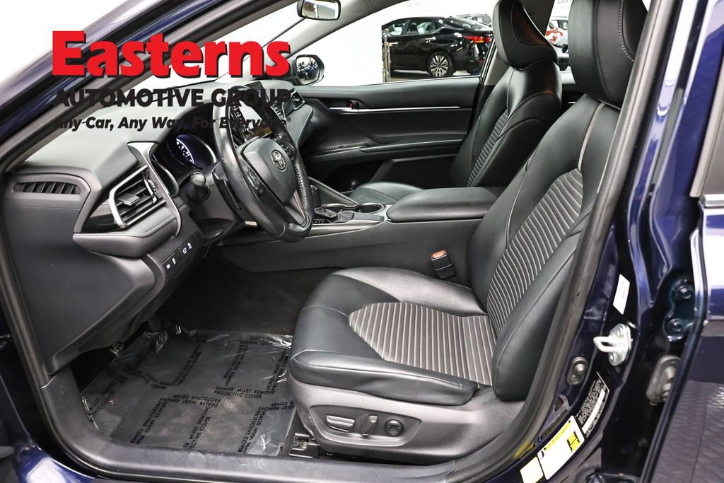 Used 2021 Toyota Camry SE FWD image 14