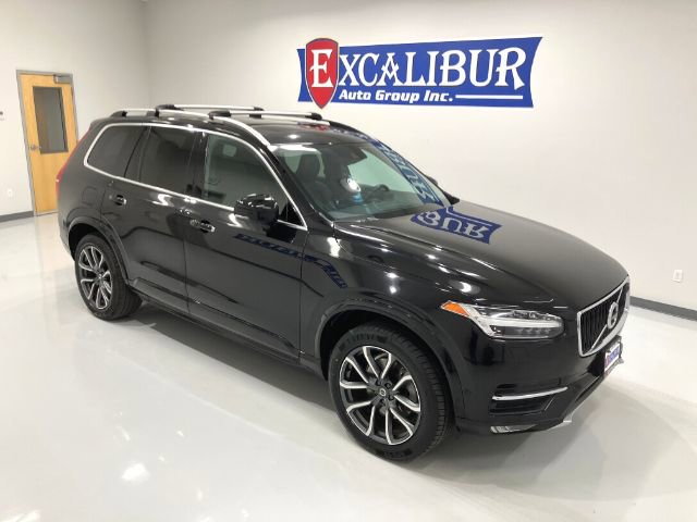 Used 2017 Volvo XC90 T6 Momentum w/ Vision Package AWD/4WD image 5