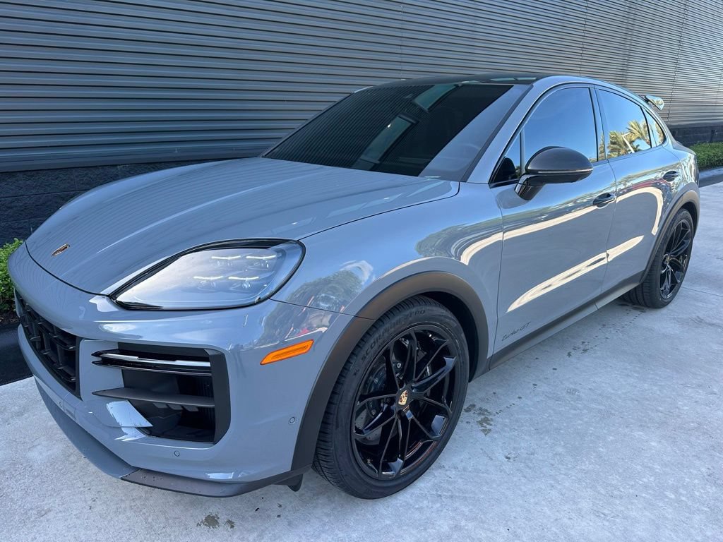 Certified 2024 Porsche Cayenne Turbo GT AWD/4WD image 6