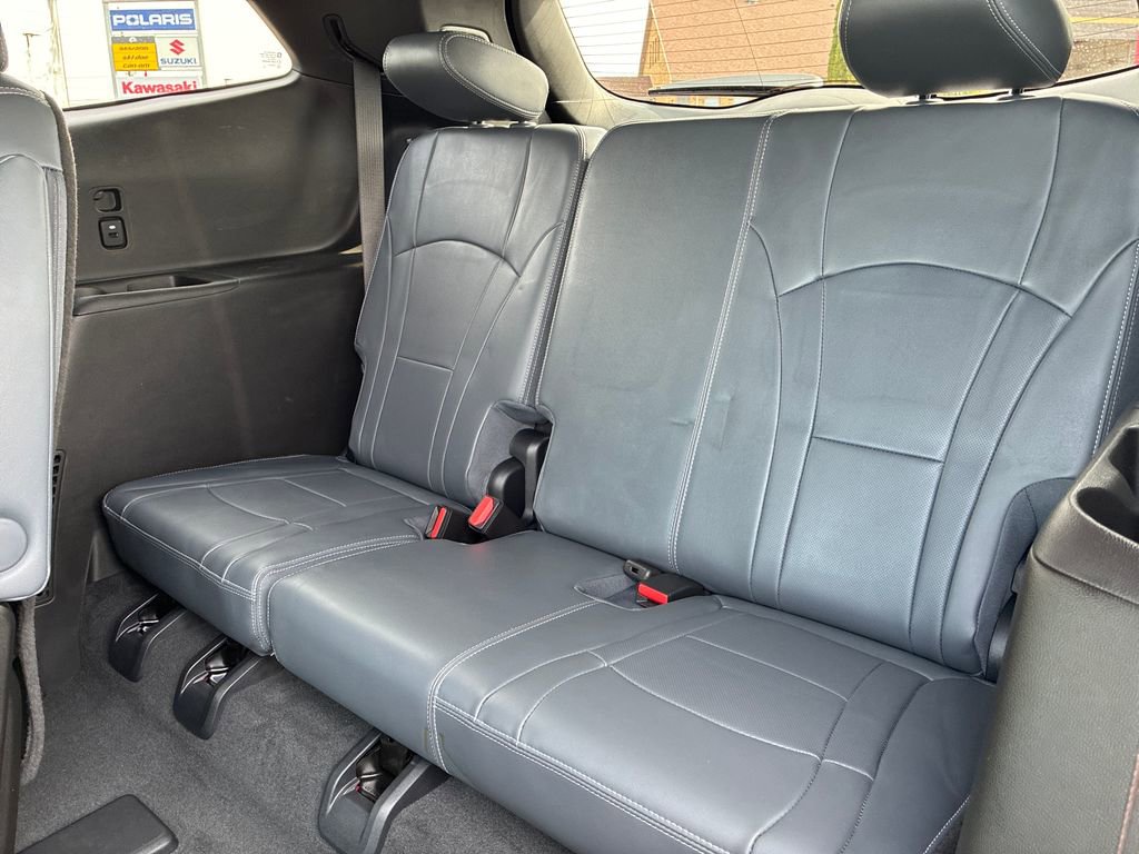 Used 2023 Buick Enclave Premium w/ Experience Buick Package image 19