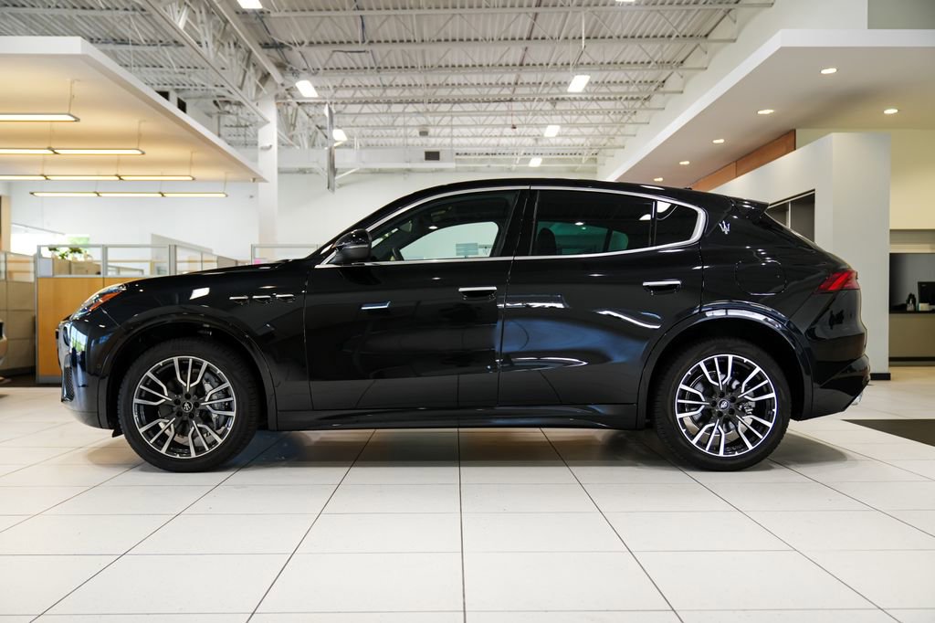 Used 2025 Maserati Grecale GT AWD/4WD image 5