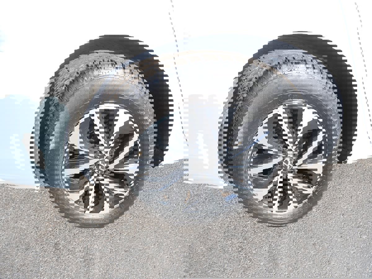 Used 2024 Volkswagen Jetta S image 35