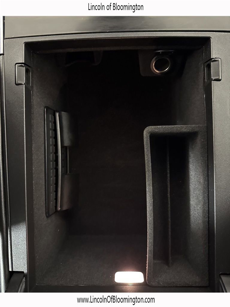 Certified 2022 Lincoln Aviator Reserve w/ Equipment Group 201A image 54