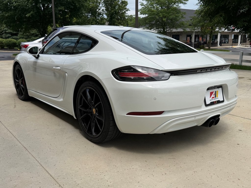 Used 2024 Porsche 718 Cayman S RWD image 7