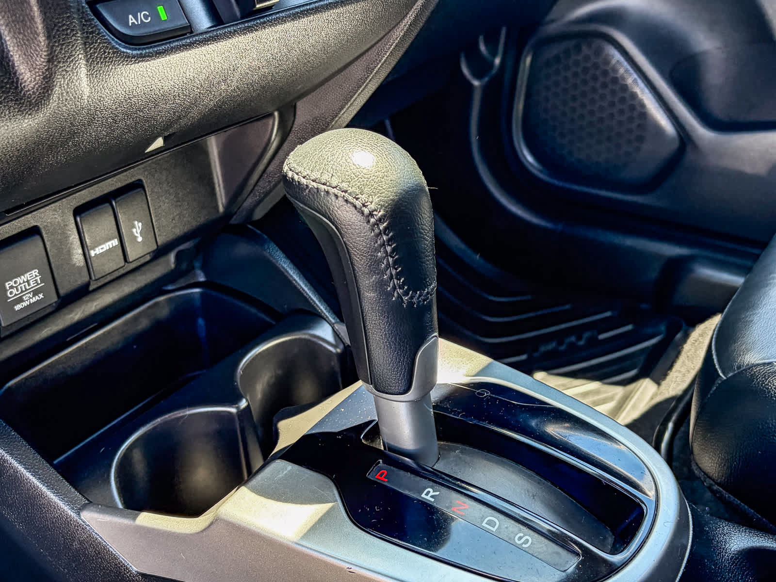 Used 2017 Honda Fit EX-L image 18