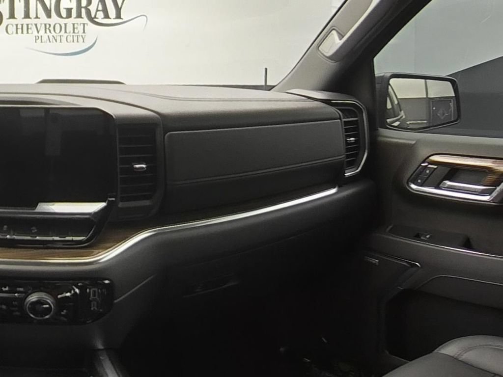 Certified 2024 Chevrolet Silverado 1500 LT Trail Boss w/ Convenience Package II AWD/4WD image 15