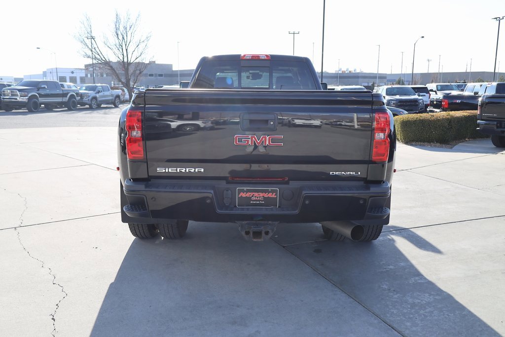 Used 2015 GMC Sierra 3500 Denali w/ Duramax Plus Package image 5