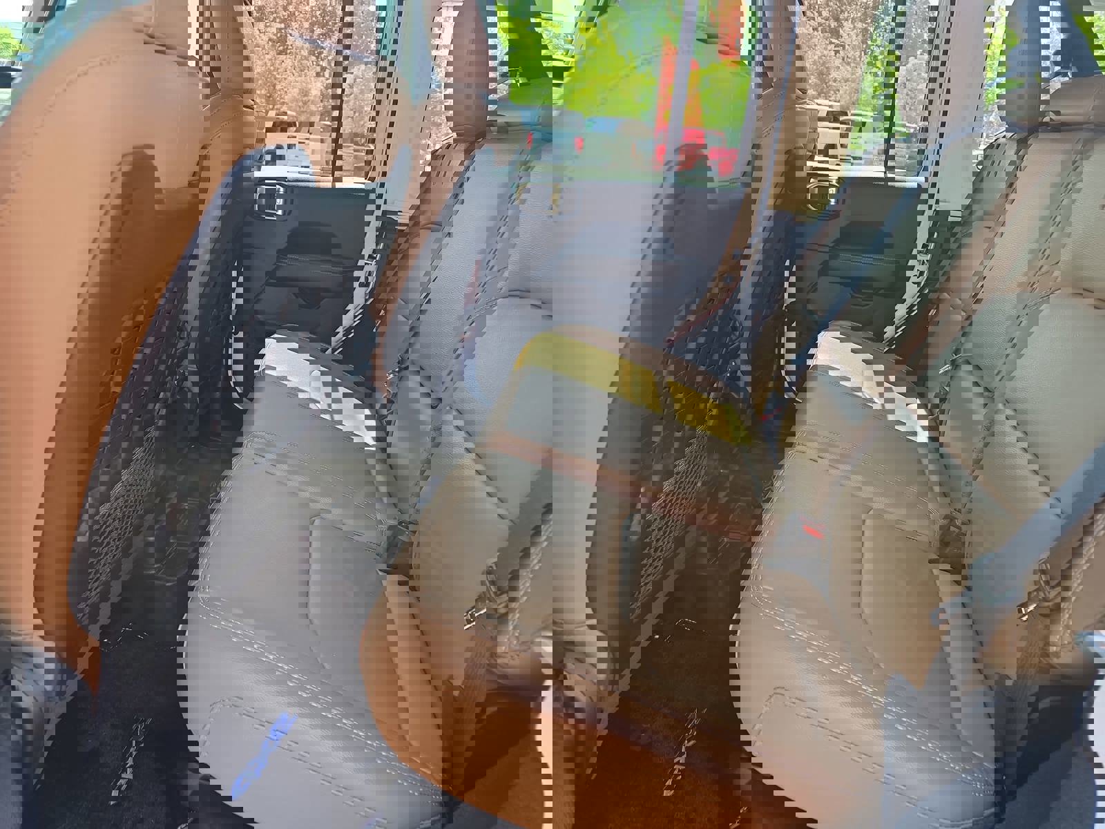 Used 2023 Jeep Wrangler Unlimited Rubicon 4xe w/ Cold Weather Group image 15