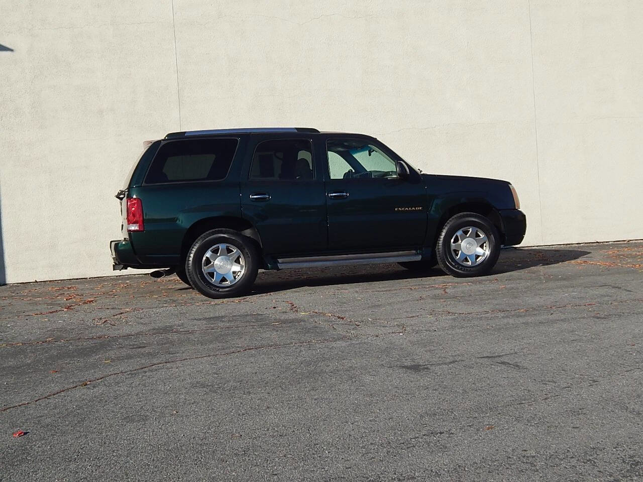 Used 2002 Cadillac Escalade 2WD image 6