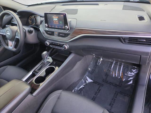 Used 2024 Nissan Altima 2.5 SV image 21