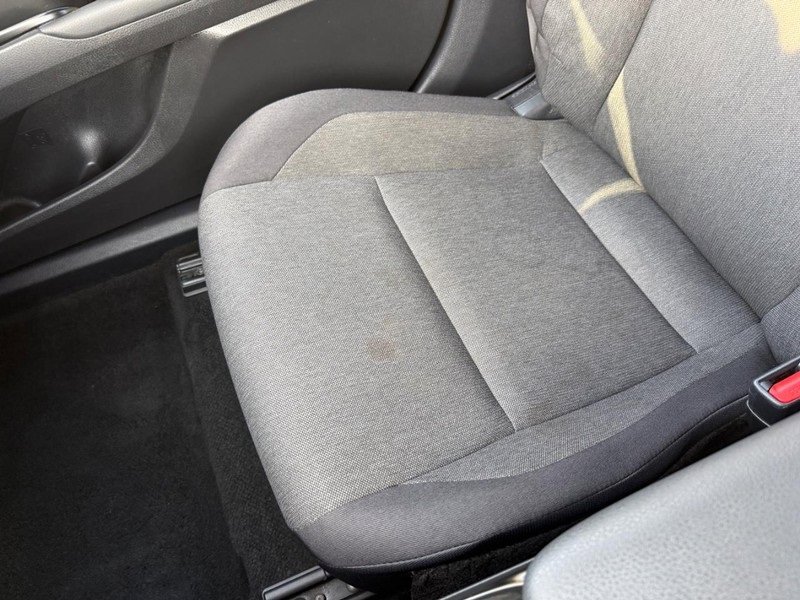 Used 2025 Toyota Camry LE image 27