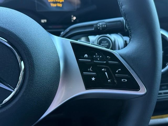 New 2026 Mercedes-Benz GLB 250 4MATIC image 16
