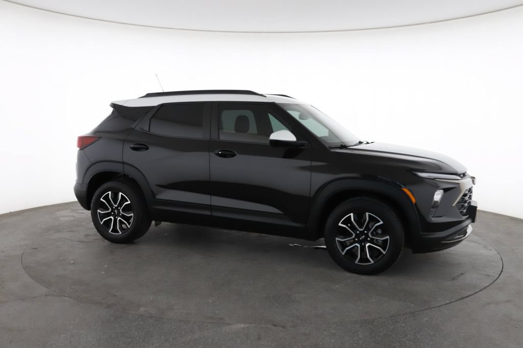 Used 2025 Chevrolet TrailBlazer ACTIV w/ Convenience Package FWD image 15