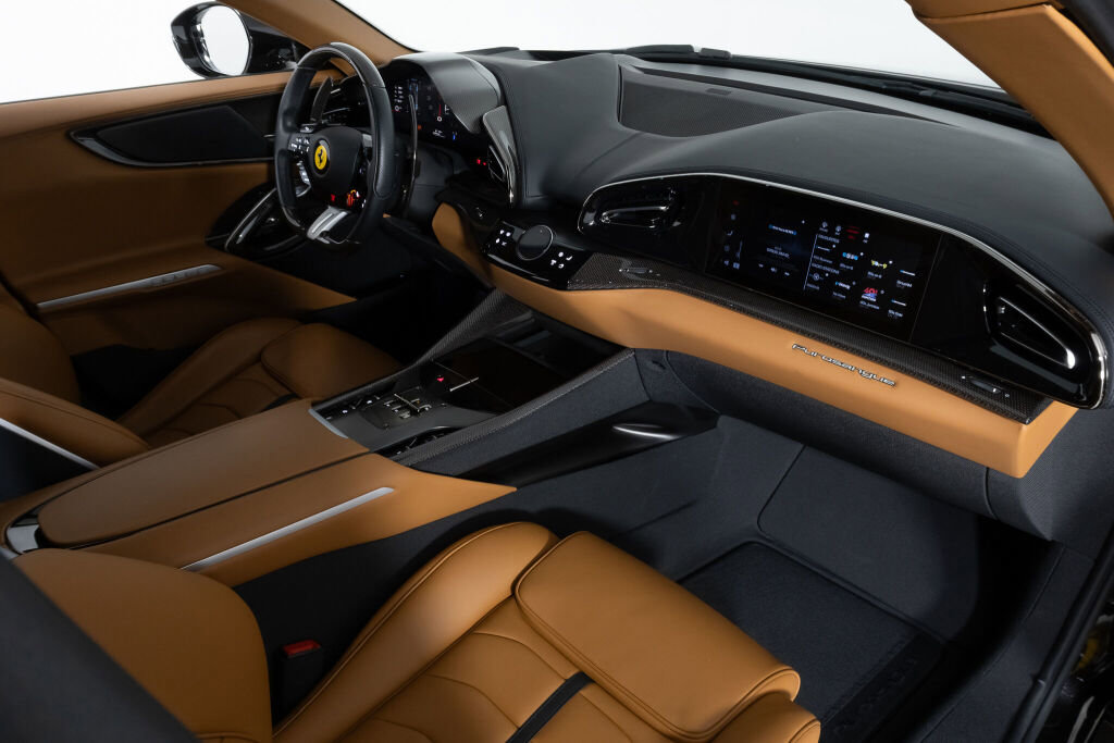 Used 2024 Ferrari Purosangue image 39