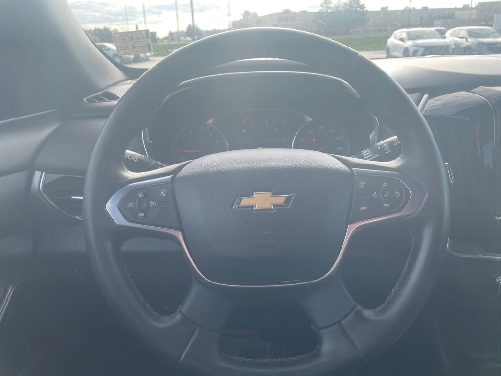 Used 2023 Chevrolet Traverse LT AWD/4WD image 14