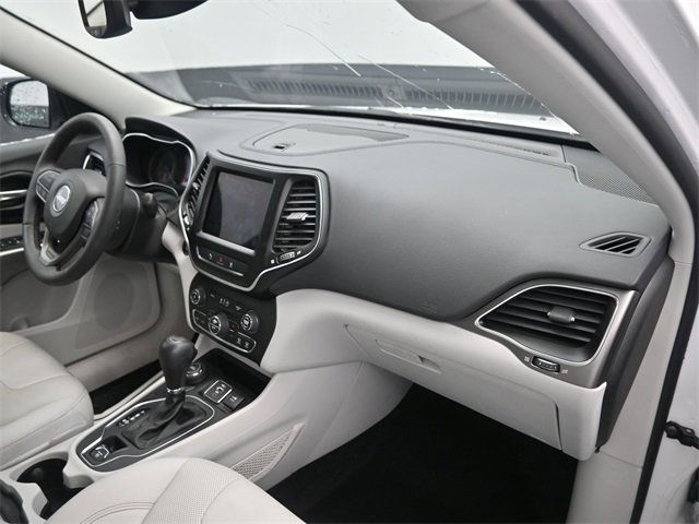 Used 2022 Jeep Cherokee Latitude Lux w/ Sun & Sound Group image 8