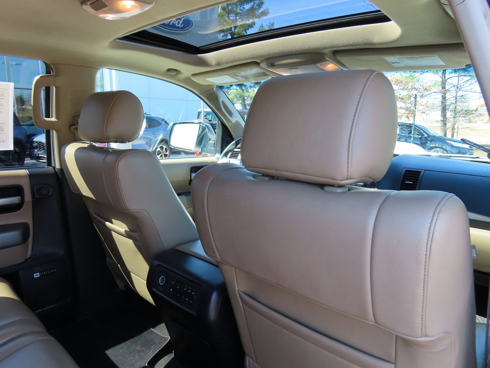 Used 2015 Toyota Sequoia Limited image 44