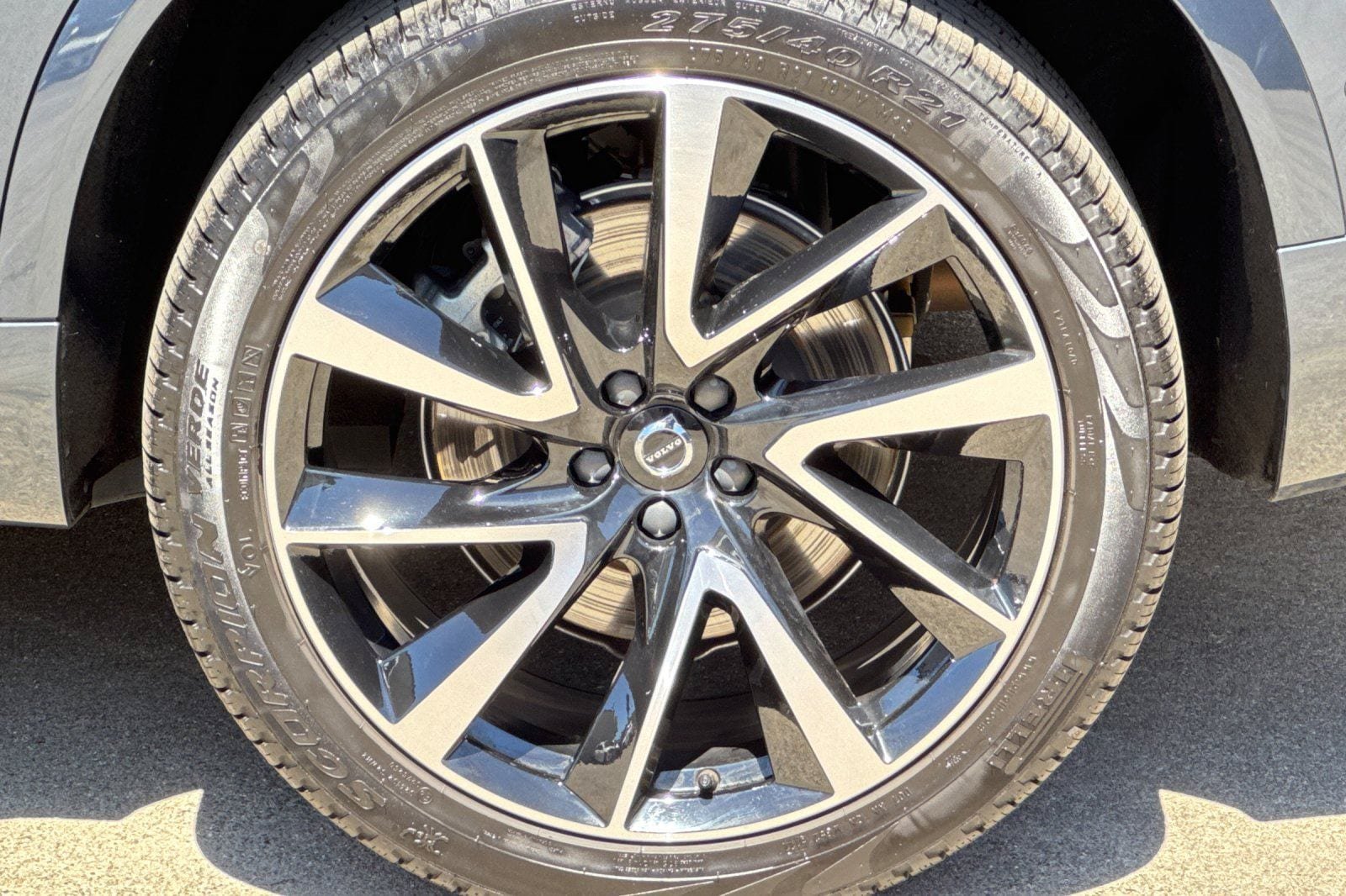 Certified 2023 Volvo XC90 B5 Plus w/ Protection Package AWD/4WD image 12