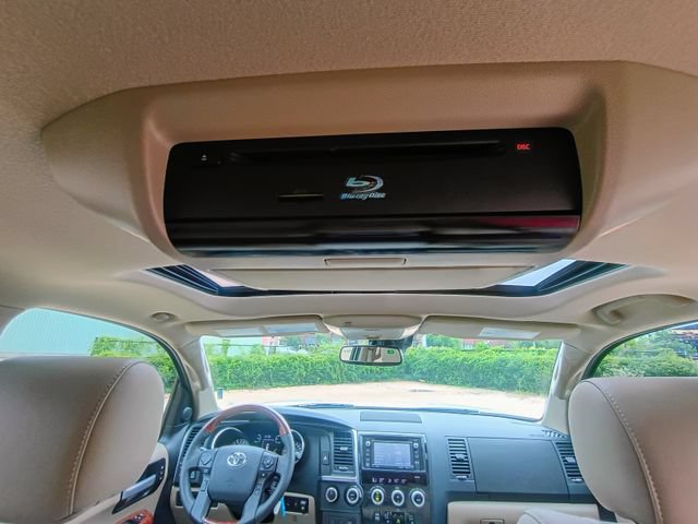 Used 2018 Toyota Sequoia Platinum AWD/4WD image 63