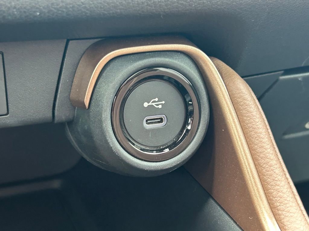 Used 2024 Toyota Grand Highlander AWD Hybrid image 35