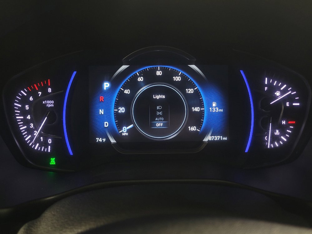 Used 2019 Hyundai Santa Fe SEL AWD/4WD image 23