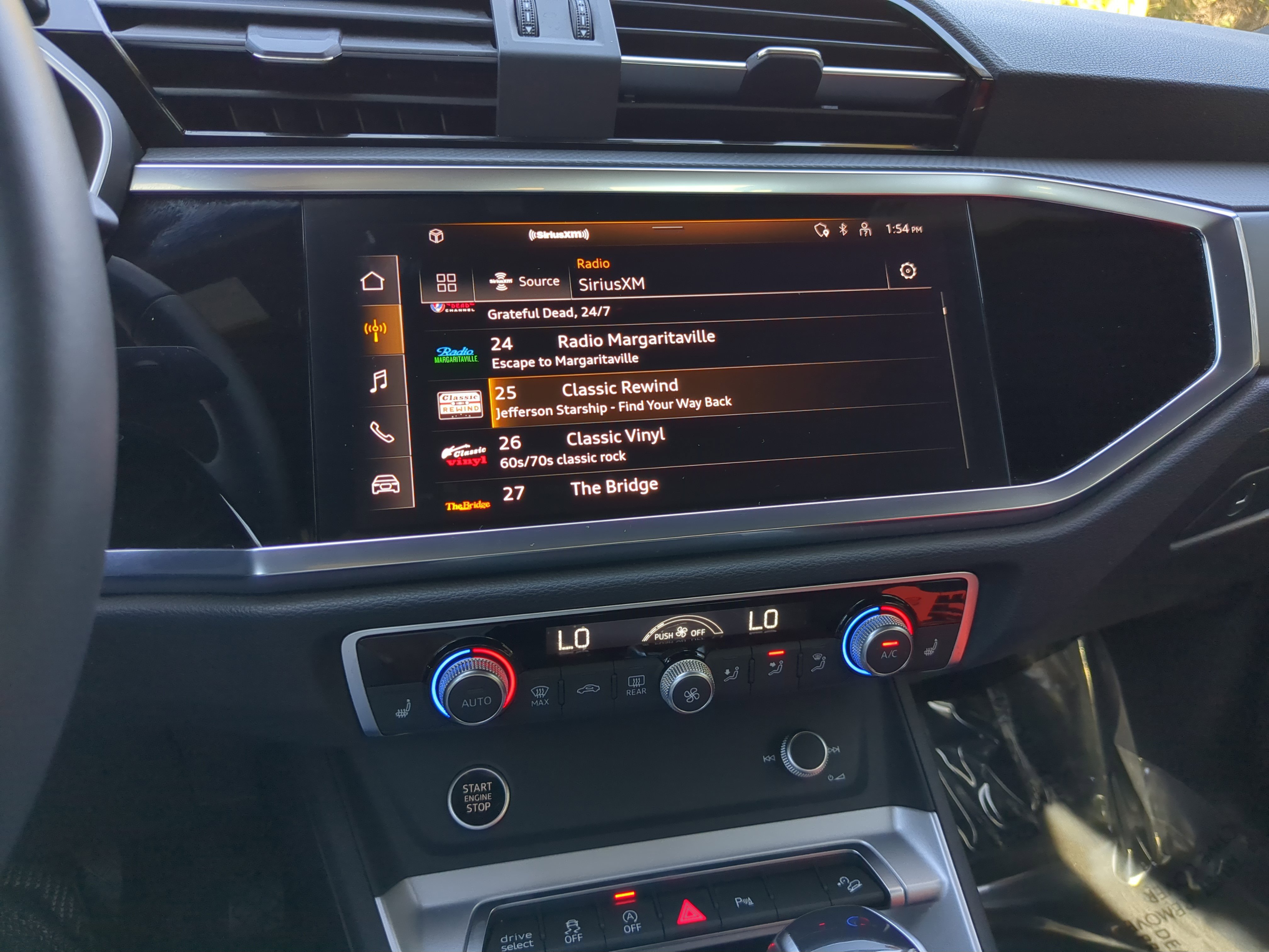 Used 2024 Audi Q3 2.0T Premium Plus image 23